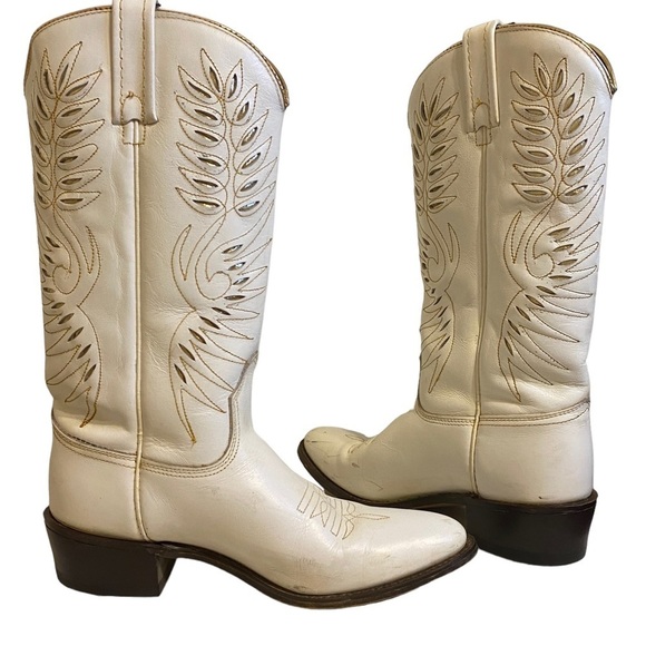 Acme Vintage 60’s women’s white cowboy boots with gold inlay and trim size 6.5 C - Picture 5 of 7